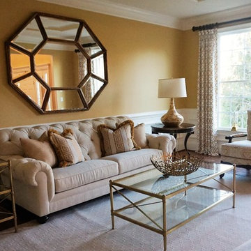 Stunning Traditional Living Room - Classics that are Trending
