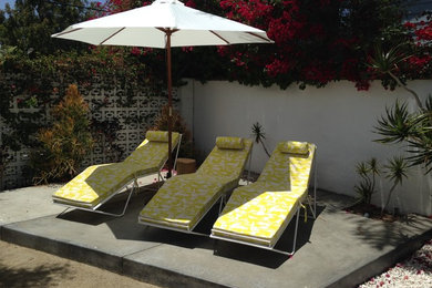 Inspiration for a midcentury patio in Orange County.