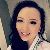 Mimi Yangs foto