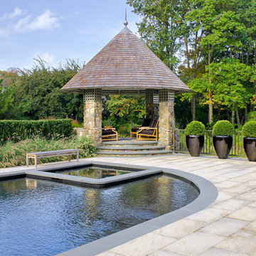 Coastal Outdoor Living in Wilson Point