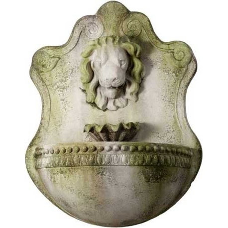 Lion and Shell Wall Fountain Garden Display