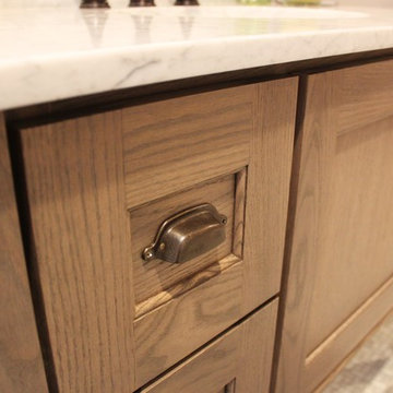 Simple yet elegant trendy guest bath