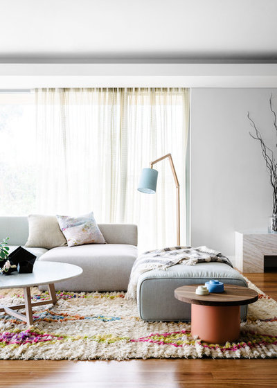 Contemporary Living Room by Kim Pearson Pty Ltd