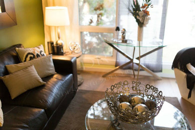 Example of a minimalist living room design in Edmonton
