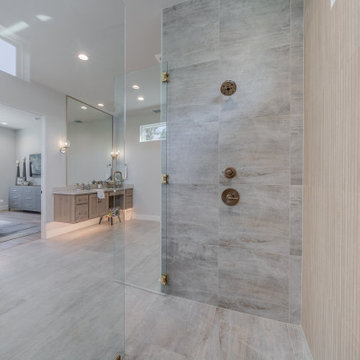Modern European: 3,830 ft², 4 BR/3 BA/1 ST