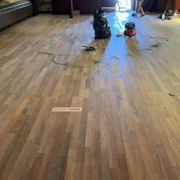 Installation: Hardwood floors & steps