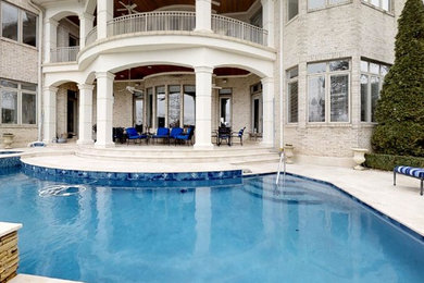 Example of a classic pool design in Charlotte