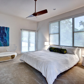 Modern Weekend Home w/ Contemporary Furnishings