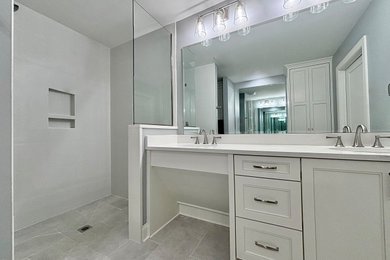 Bathroom - bathroom idea in New Orleans