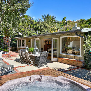 California Beach Cottage Back Patio