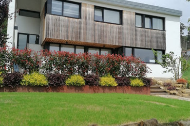 Modelo de acceso privado grande en ladera