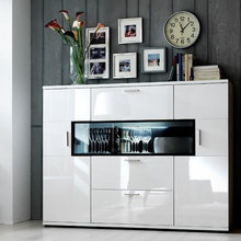 Audio media cabinet for tv room