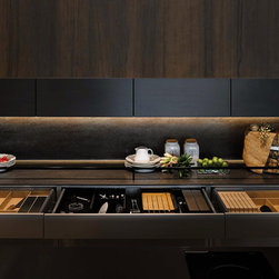 LEICHT CABINETS - Kitchen Cabinetry