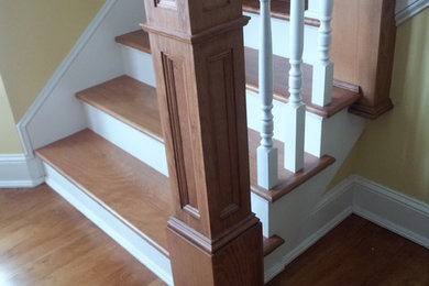 Staircase - traditional staircase idea in Huntington