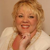 Julie Hunt's photo