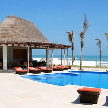 MODERN BEACH HOUSE