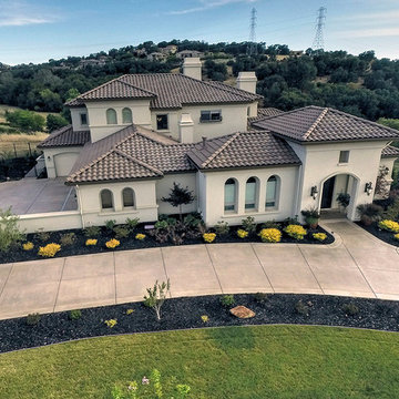 Serrano, Lot 2, Village M1