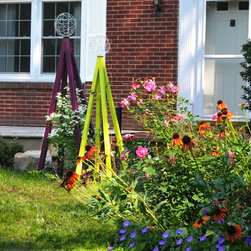 Akoris Garden Tuteur in the garden - Garden Statues And Yard Art