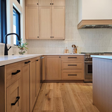 Custom Kitchen Cabinets