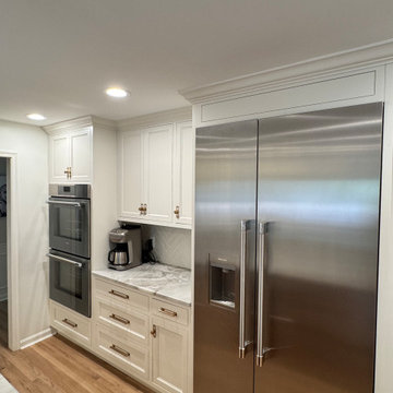 Timeless Cream & Walnut Kitchen