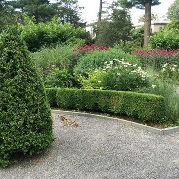 Van Vleck Formal Gardens
