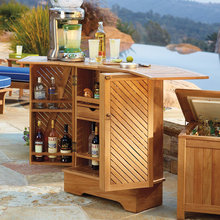 outdoor kitchen