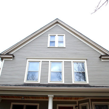 Farm House Style Home - Chicago, IL in James Hardie Siding & Trim