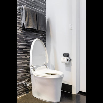 Kohler Veil(R) Toilet and Composed(R) Towel Bar