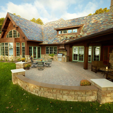 Northern Retreat: backyard patio with freestanding wall