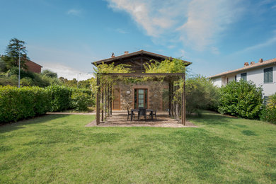 Photo of a modern landscaping in Florence.