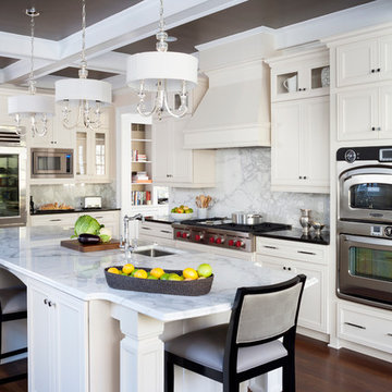 Sophisticated traditional "tuxedo" kitchen