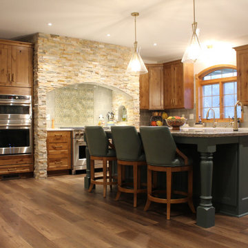 Stunning Kitchen Remodel Done in a Two-Tone Color