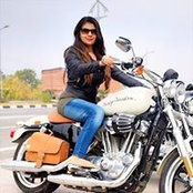 Saba Khans foto