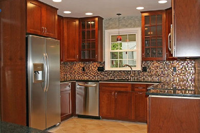 Kitchen - craftsman kitchen idea in Austin
