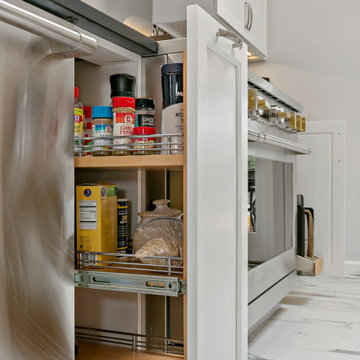 Mahopac Black and white kitchen