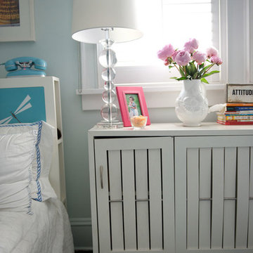 Designer's Cottage: Interiors
