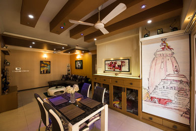 This is an example of a dining room in Bengaluru.
