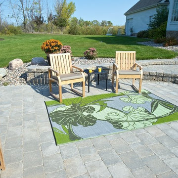 b.b.begonia Blossom Reversible Outdoor Rug