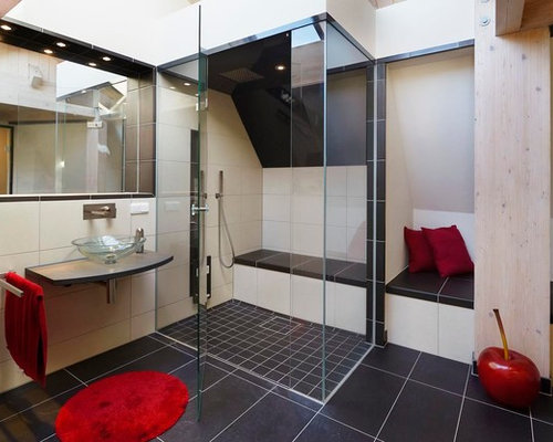 Badezimmer mit schwarz-weißen Fliesen: Design-Ideen ...