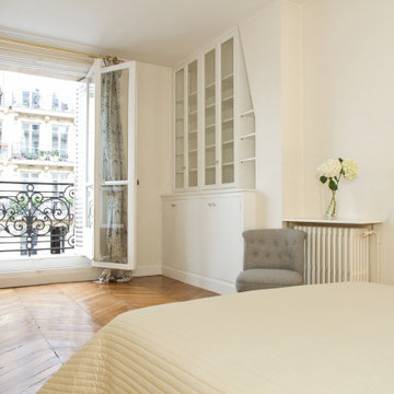 Luxurious Parisian bedroom