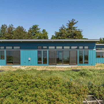 Port Townsend - Sun-Filled Solar Home