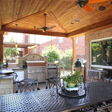 Hard-scapes and Outdoor Living in Tight Spaces