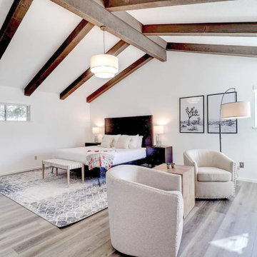 SADDLE ROCK RESIDENCE