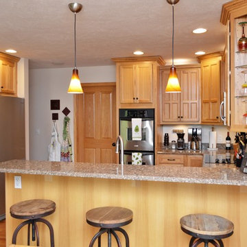 Wanatah, IN. Haas Signature Collection. Traditional Hickory Kitchen