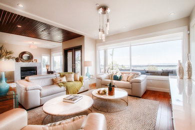 Trendy living room photo in Vancouver