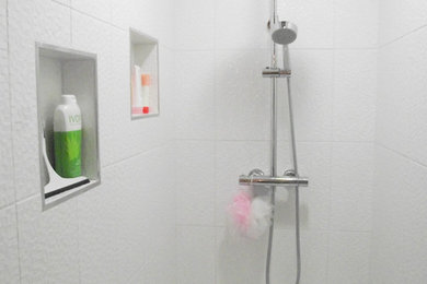 Example of a classic bathroom design in Montreal
