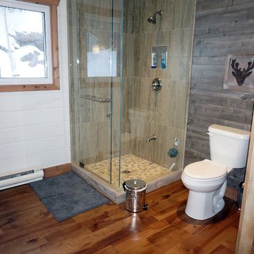 Rustic Farmhouse Cottage Bathroom