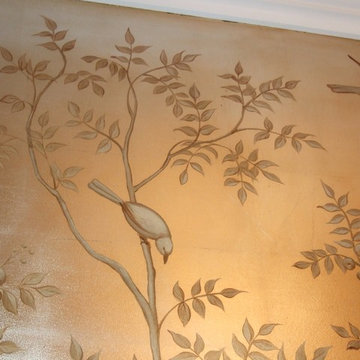 Chinoiserie stlye powder bath