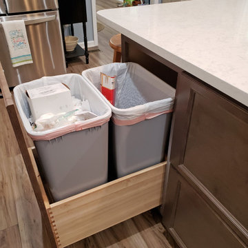 Two-Tone Transitional Kitchen Design