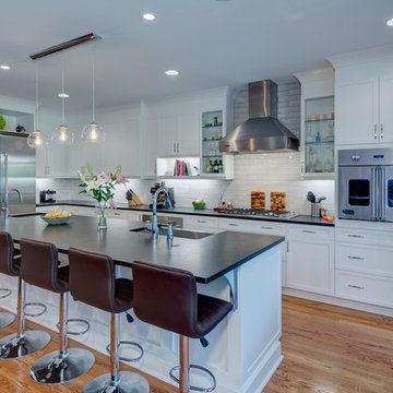 Spectacular Spacious Kitchen